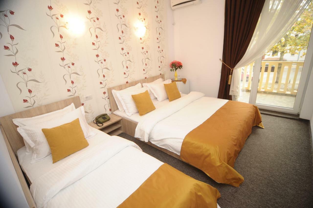 Hotel Pinguin Eforie Nord Luaran gambar