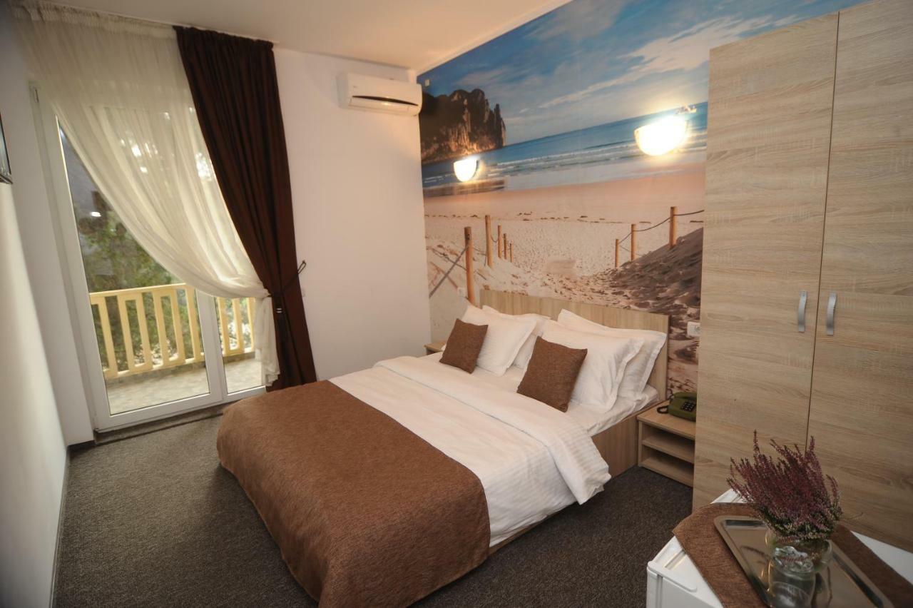 Hotel Pinguin Eforie Nord Luaran gambar